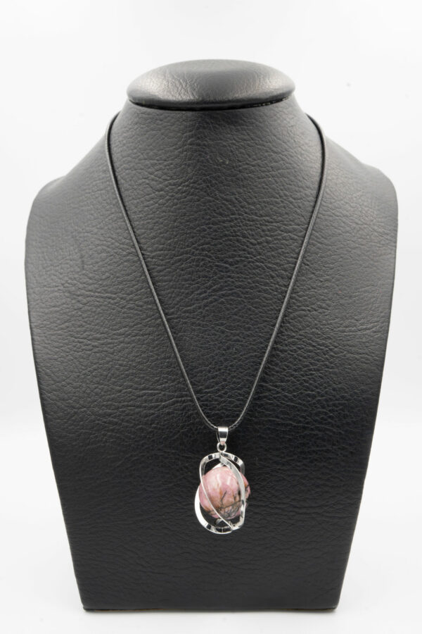 Pendentif spiral en Rhodonite